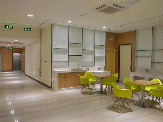 Пекин: IU Hotel Beijing West Railway Station Liuliqiao East Station Branch