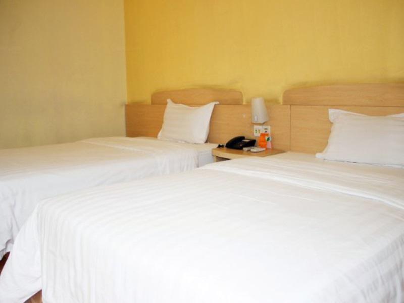 Чунцин: Pai Hotel Chongqing Longtou Temple Railway North