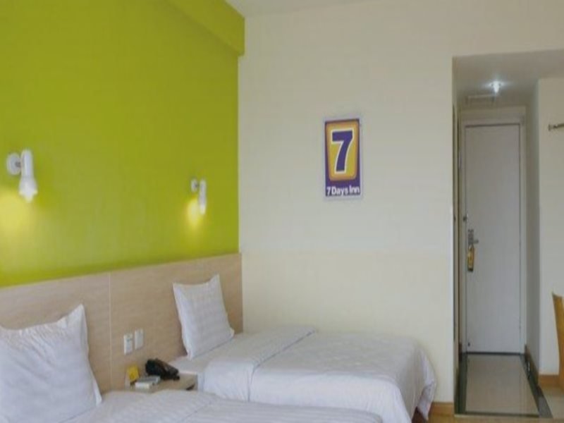 Кайфын: 7 Days Inn Kaifeng Xici Square Baogongsi Branch