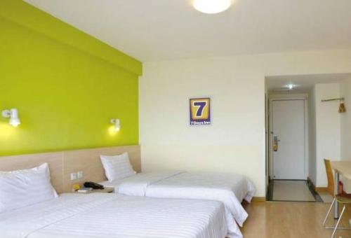 Шанхай: 7Days Inn Shanghai Minhang Dushi Road
