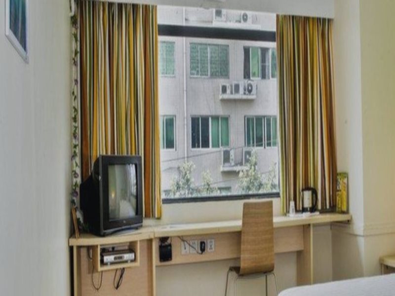 Наньчан: 7 Days Inn Nanchang Ba Yi Square Center Branch