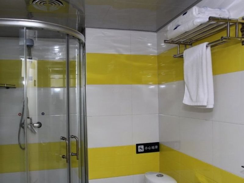 Чэнду: 7 Days Premium Chengdu Chunxi Road Subway Station