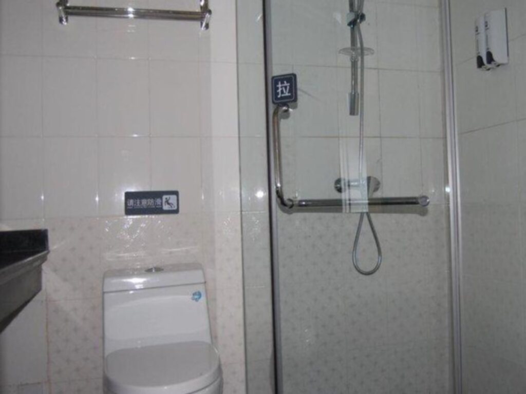Дали: 7 Days Premium Hotel (Dali Erhai High-speed Railway Station)