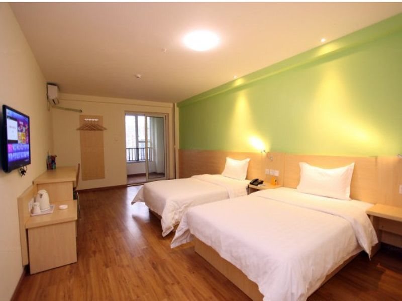 Чэнду: 7 Days Inn Chengdu Fusenmei Jiaju Chuanshan Road Branch