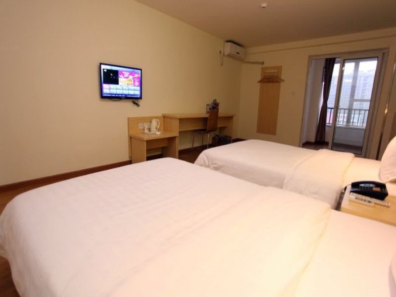 Чэнду: 7 Days Inn Chengdu Fusenmei Jiaju Chuanshan Road Branch