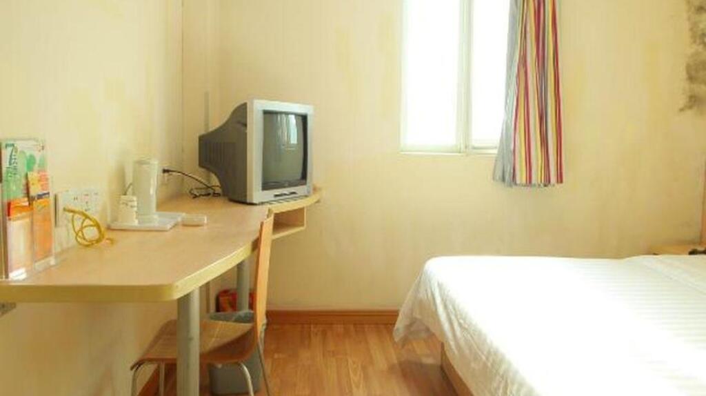 Шанхай: 7 Days Inn Shanghai Songjiang New Town Subway Stat
