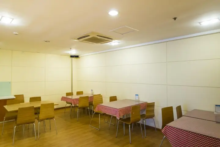 Шанхай: 7 Days Inn Damuqiao