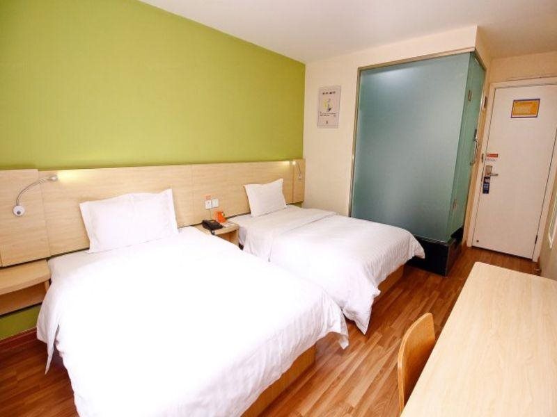 Сиань: 7 Days Inn Great Wild Goose Pagoda Xiaozhai East Road Branch