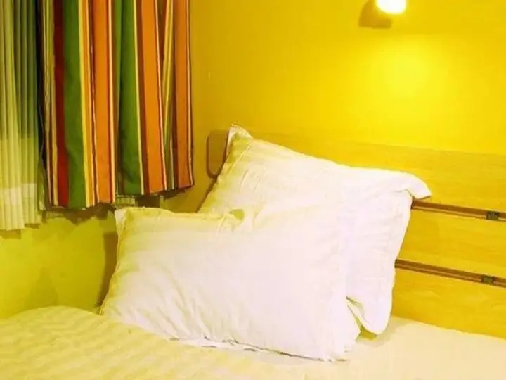 Циньхуандао: 7 Days Inn Qinhuangdao Zhu Jiang Road Branch