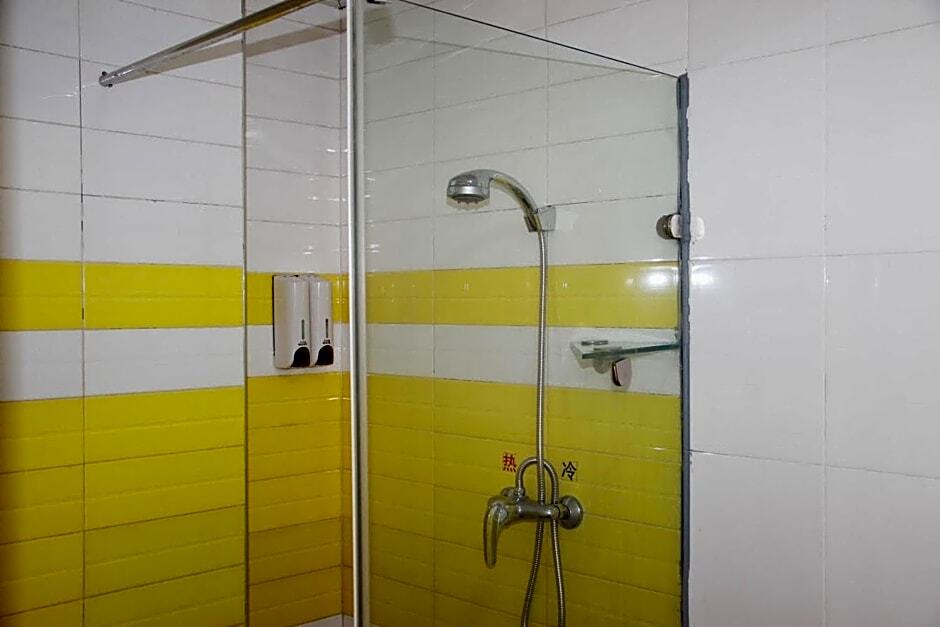 Пекин: 7Days Inn Beijing Shahe Subway Station