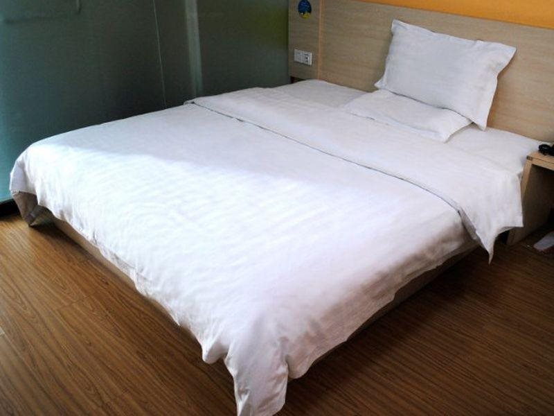 Ханчжоу: 7 Days Inn Hangzhou Wulin Square Airport Shuttle Station Branch