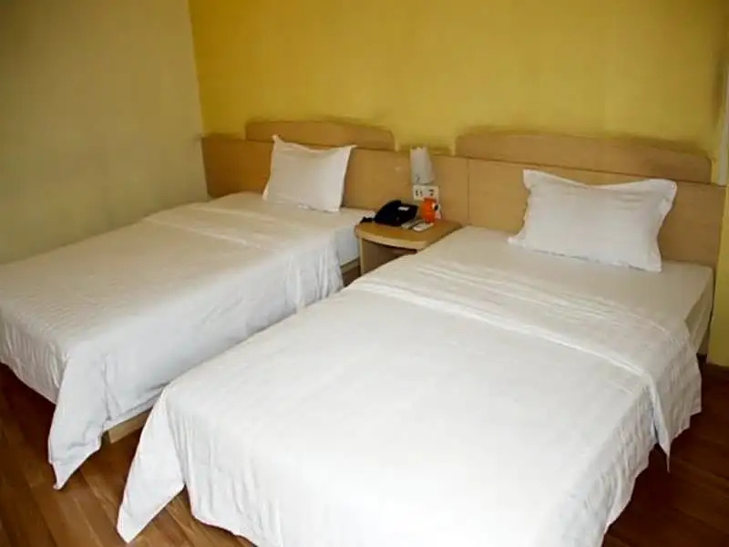 7 Days Inn Wuhan Asia Trade Branch — фото 1