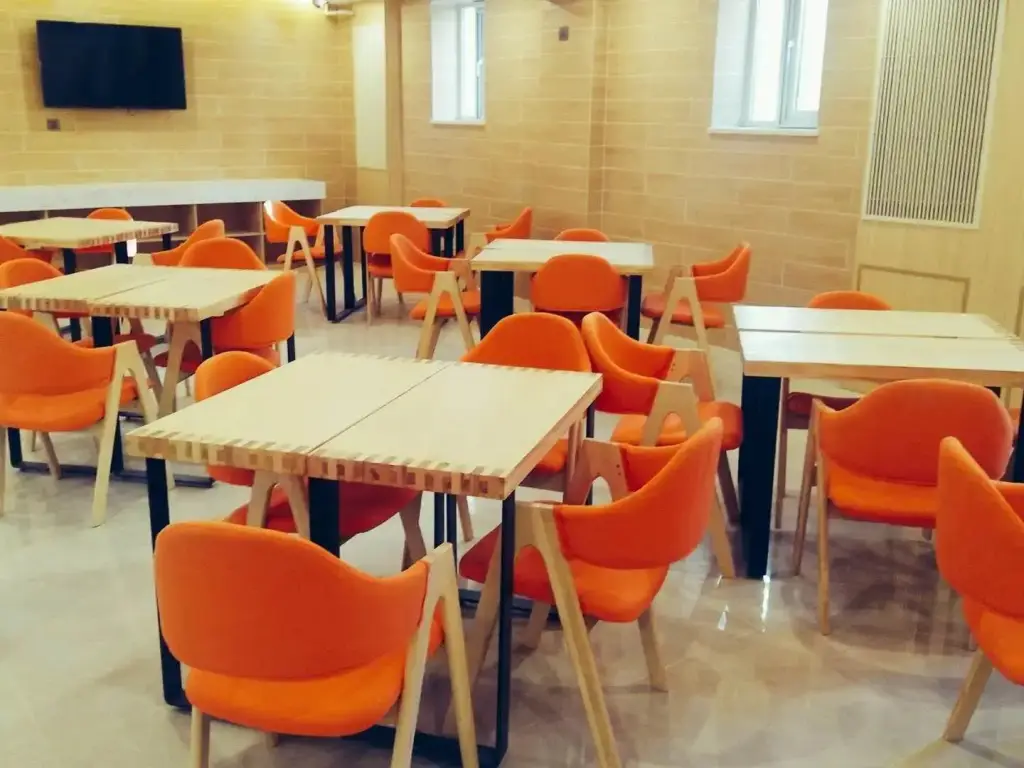 Пекин: 7 day superior hotel (guomao jinsong subway station)