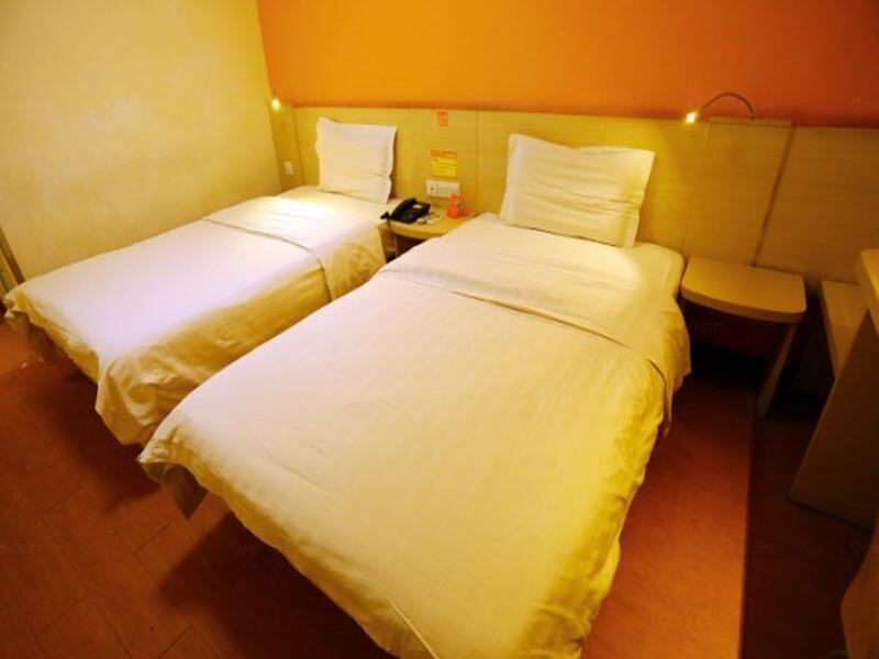 Чжэнчжоу: 7Days Inn Zhengzhou Bishagang Subway Station Branch