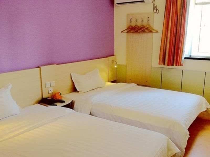 Нанкин: 7 Days Inn Nanjing Olympic Sports Center Olympic East Subway Station Branch