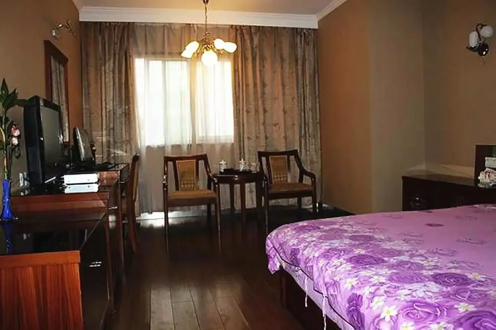 Нанкин: Kending Hotel Heping Studios Branch