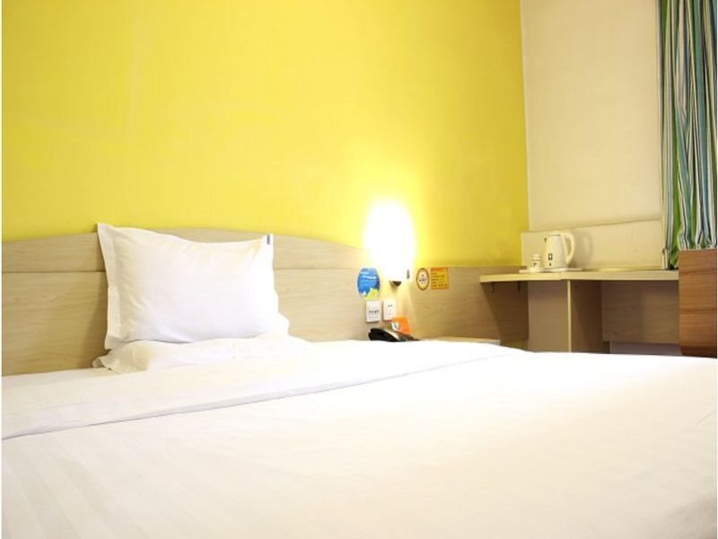 Чэнду: 7 Days Inn Chengdu East Shuhan Road Metro Station Branch
