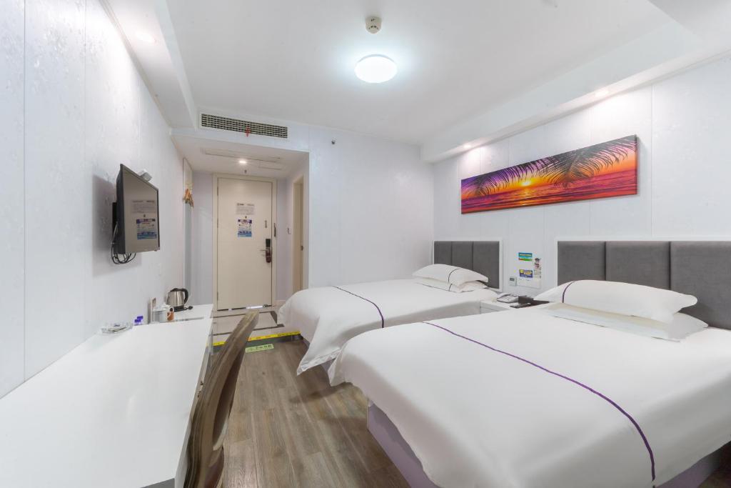 Иу: Rong Le Business Hotel