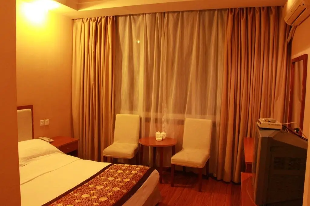 Яань: Yaan Gucheng Hotel