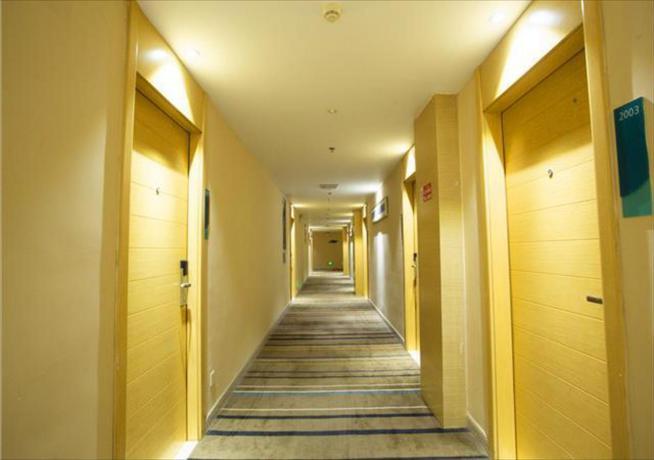 Хуанган: City Comfort Inn Huanggang Guibinlou Wanda Square