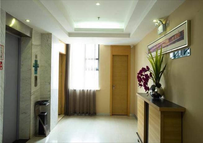 Хуанган: City Comfort Inn Huanggang Guibinlou Wanda Square