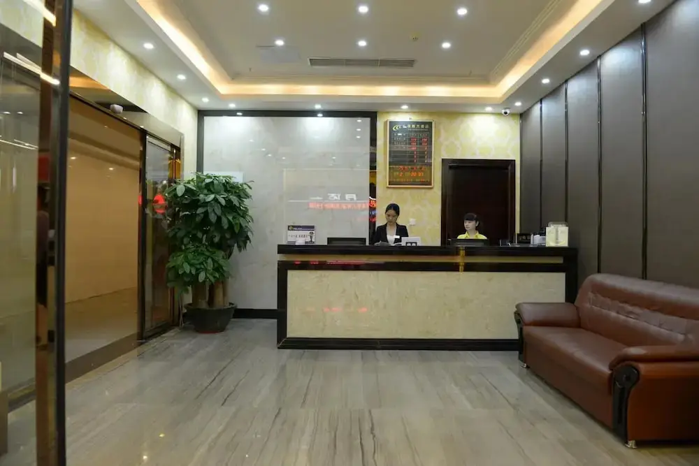 Tiecheng Hotel East Railway Station — фото 1