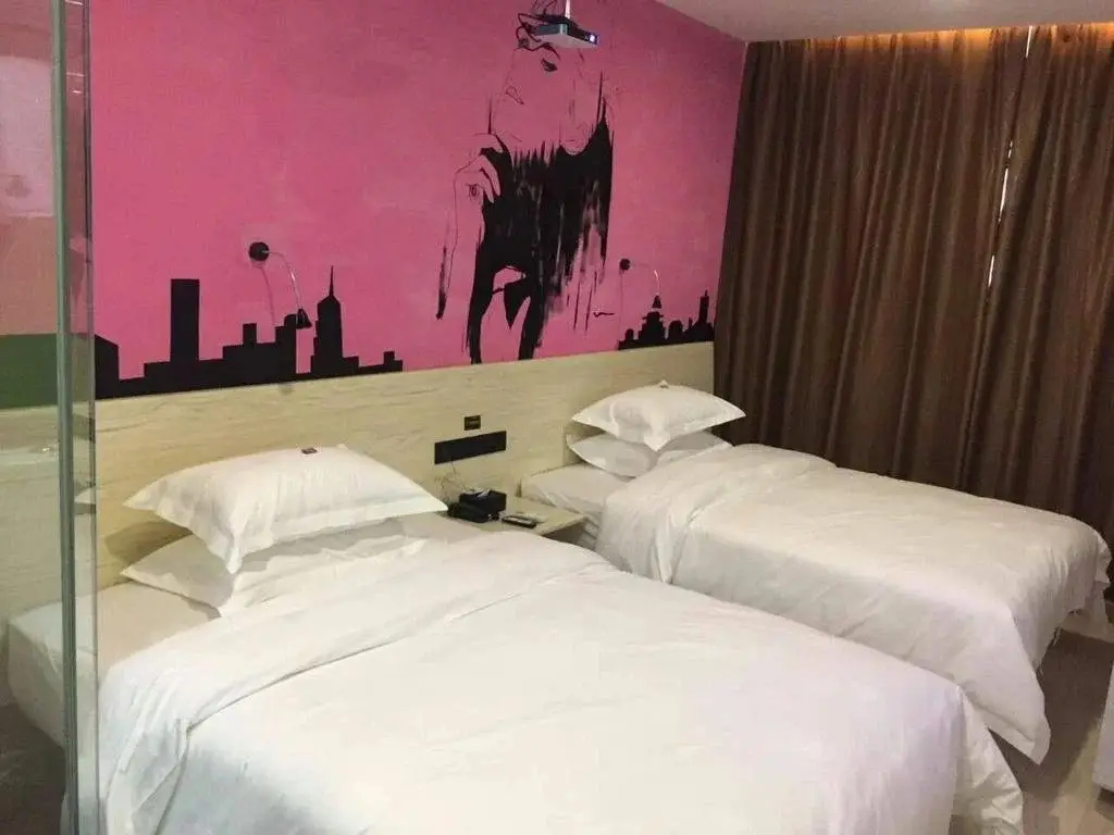 Mini Zhan Hotel — фото 1