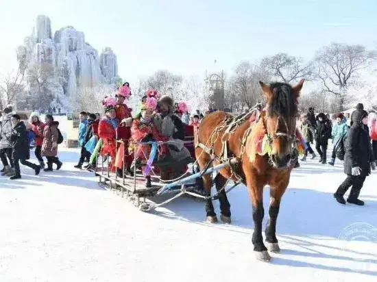 Цзилинь: Guwalgiya Manchu Country House