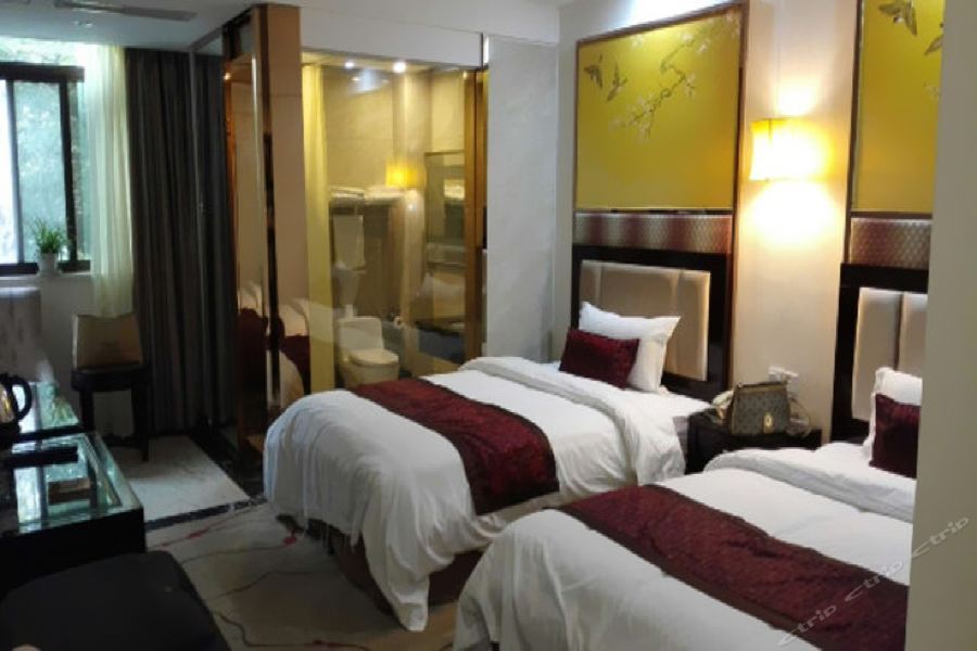 Чэнду: Chengdu Golden Cube Hotel