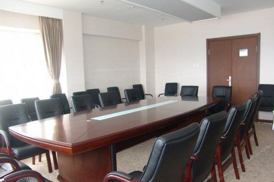 Далянь: Hutan Hotel