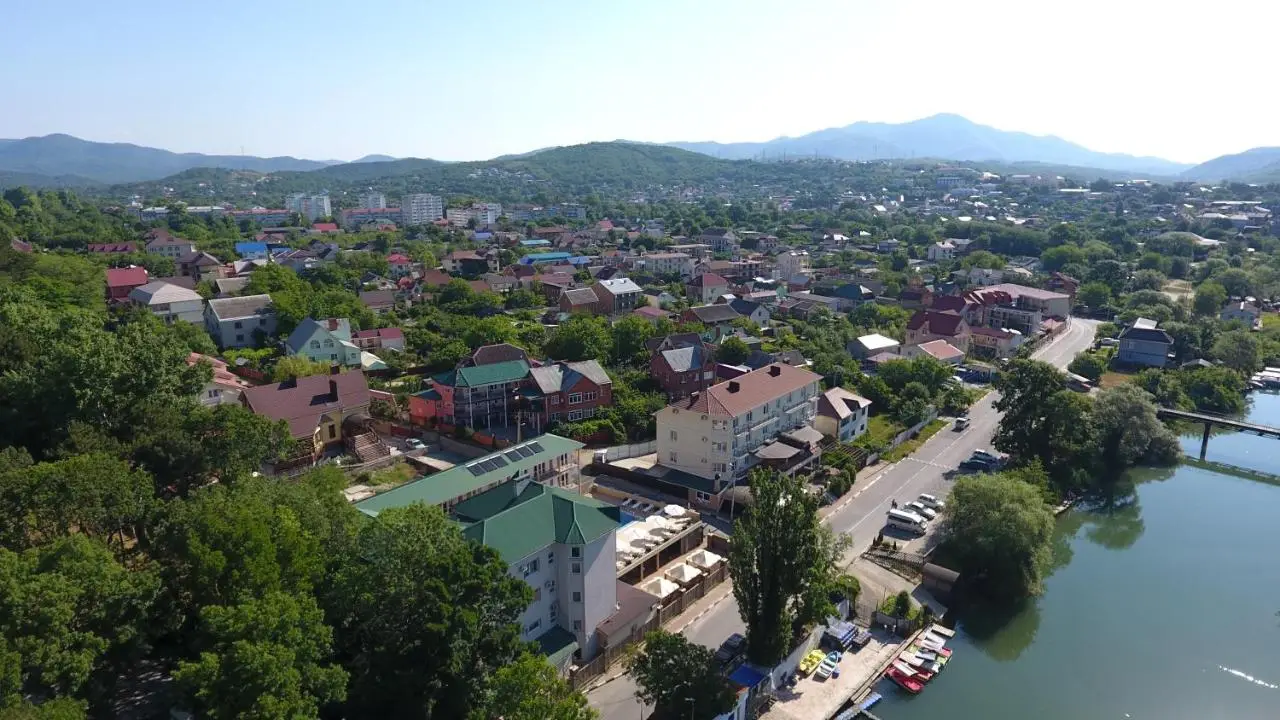 Архипо-Осиповка: Adel Hotel