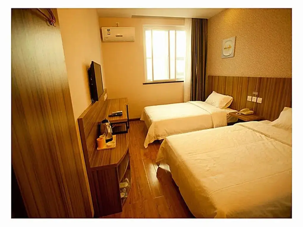 Баодин: Eaka 365 Hotel Baigouxincheng Branch