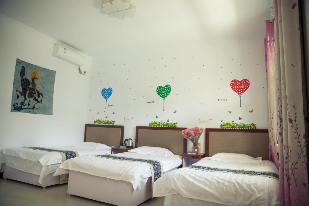 Цзюцюань: Dunhuang Haoyijia Inn