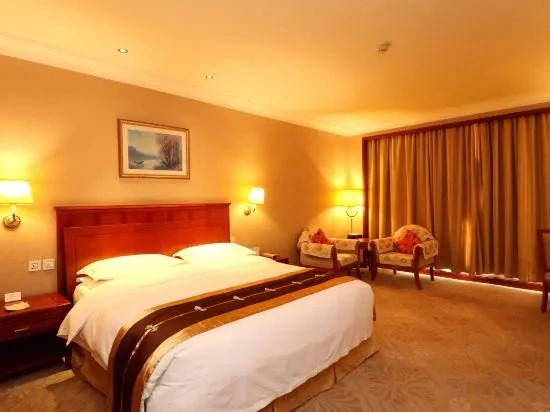 Чжэнчжоу: Zhengzhou Cheered Hotel