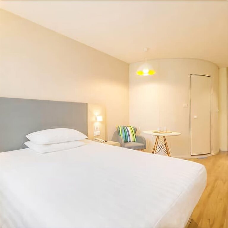 Наньчан: Hanting Hotel Nanchang Honggutan Cuiyuan Road