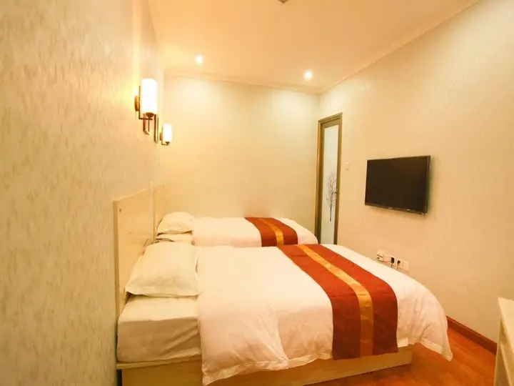Циндао: Young-Hi Holiday Inn