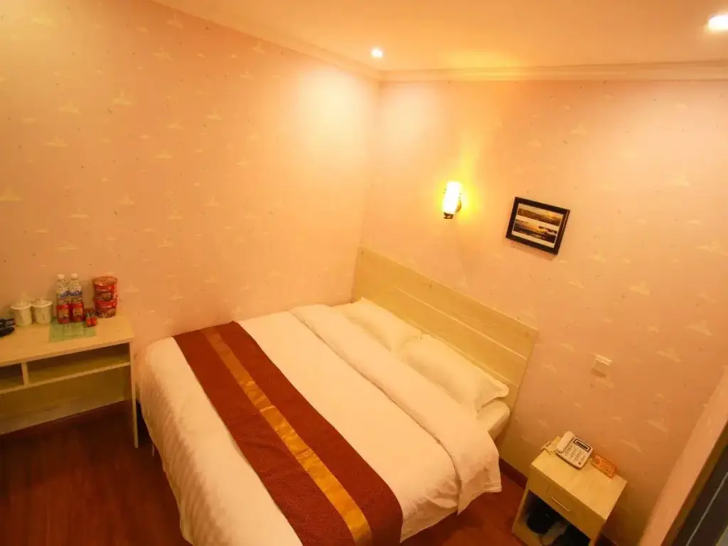 Циндао: Young-Hi Holiday Inn