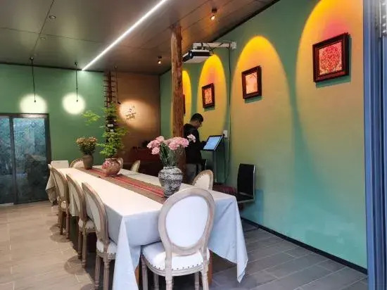 Хучжоу: Deqing Shanyinju Country House