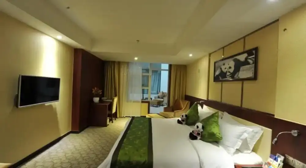 Суйнин: Panda Prince Hotel Suining Branch