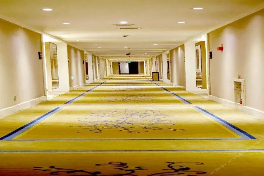 Цзиньчжун: Eden International Hotel