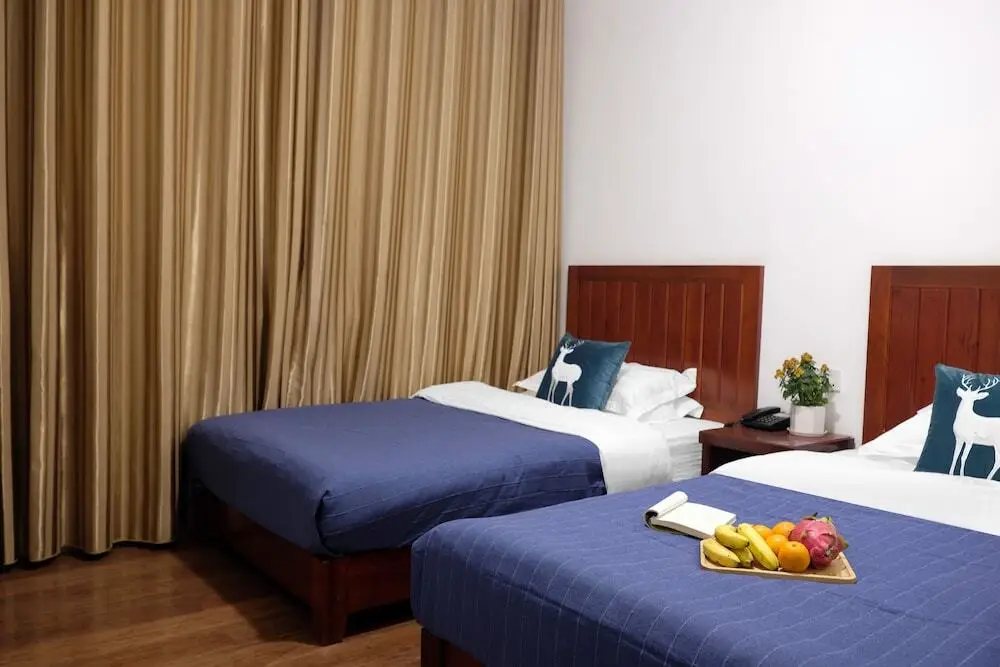 Чжанцзяцзе: Mountain Hostel