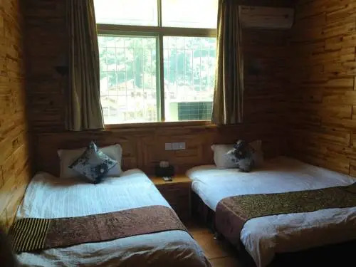 Жангжоу: Nanjing Tulou Maoyuan Inn