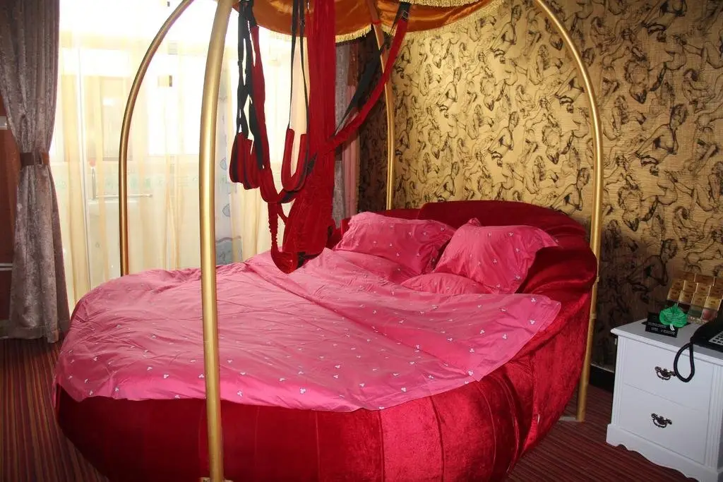 Пекин: Beijing Lingjian Xiaoxi Theme Business Hotel