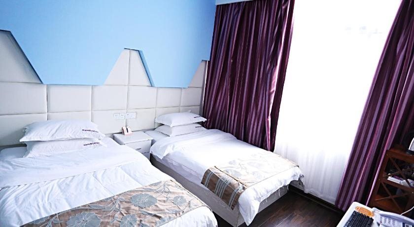 Чжанцзяцзе: Nanian Jinri Hotel