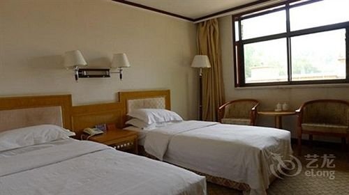 Синьчжоу: Shell Wuzhou Fantai County Wutaishan Station Hotel