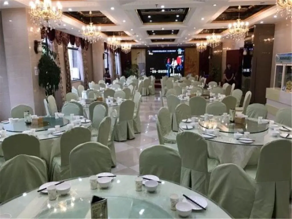 Далянь: Dalian Jinshiaimei Hotel