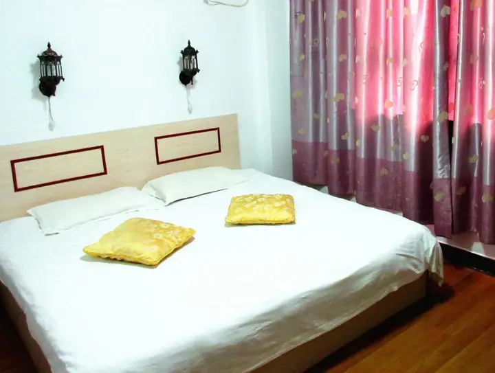 Циндао: 25 Four Seasons Youth Hostel