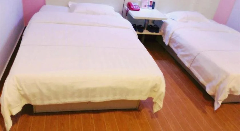 e Home Hotel Nanzhou Railway Staion — фото 1