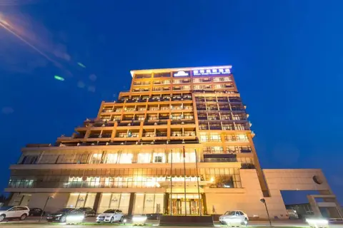 New Coast Bihai International Hotel — фото 1