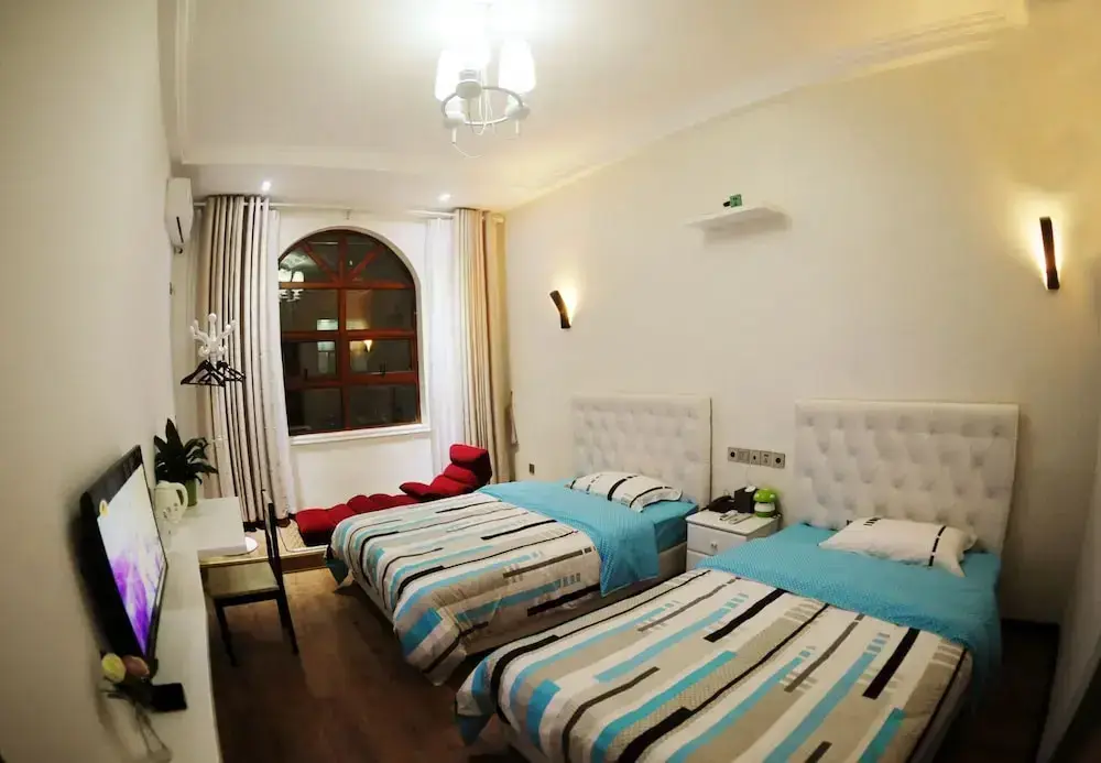 Чжанцзяцзе: Raimi Hotel